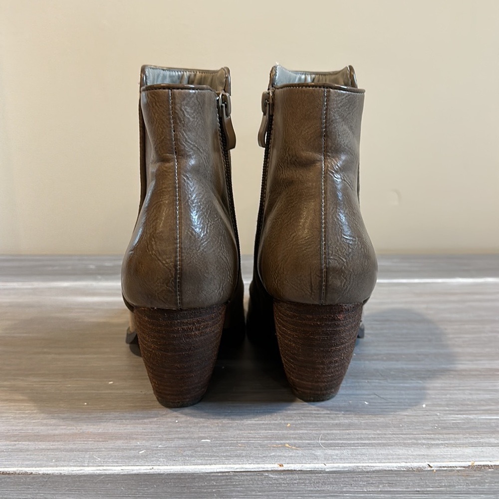 Very Volatile Booties - Picture 3 of 7